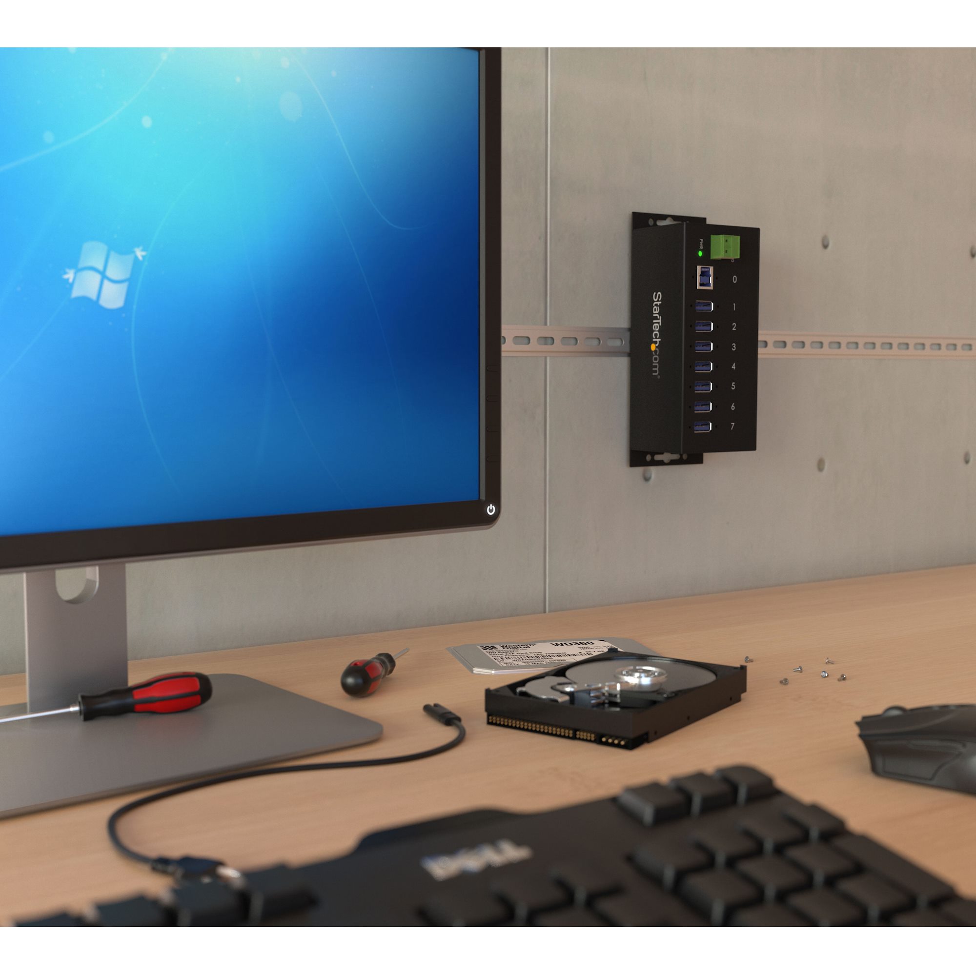 StarTech.com Industrial 7 Port USB 3.0 Hub