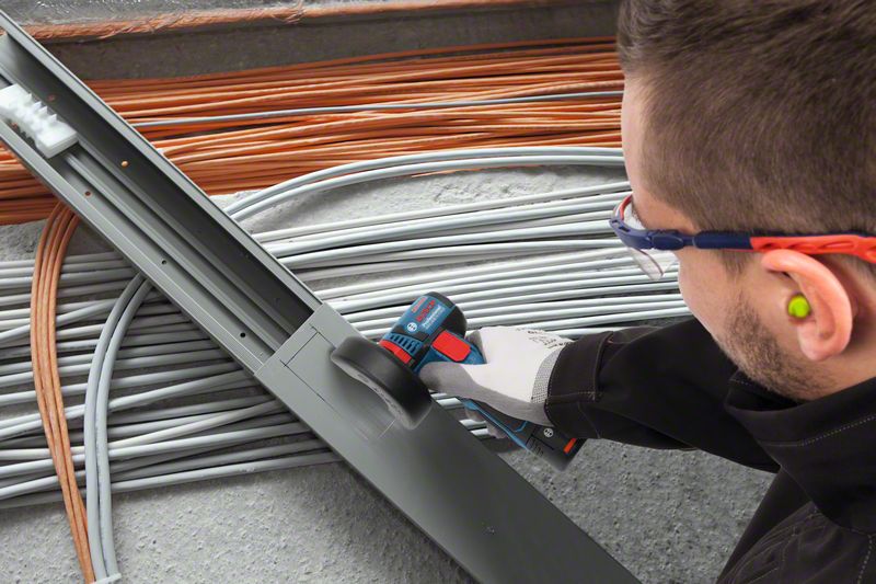 Bosch GWS 12V-76 Professional Akku-Winkelschleifer