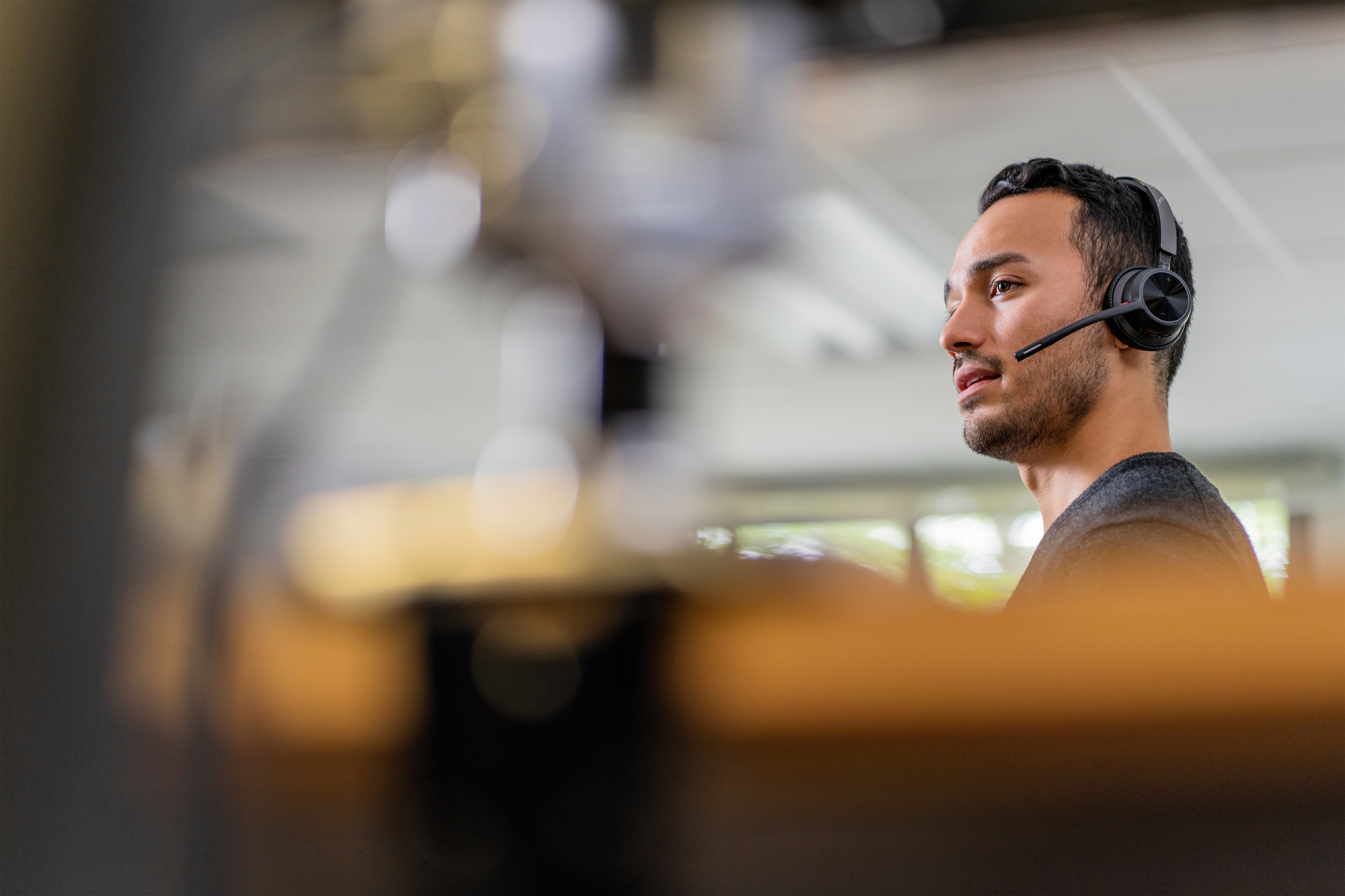 Poly Voyager 4300 UC Series 4320-M Headset Bluetooth