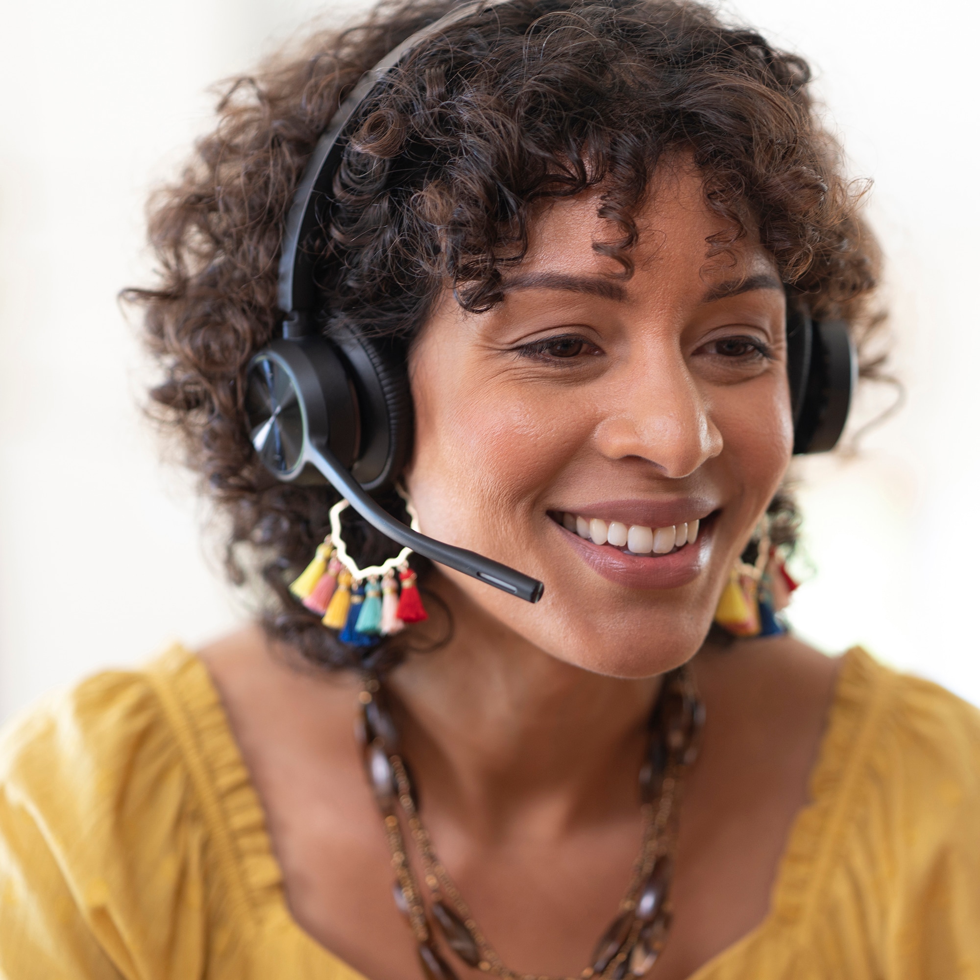 Poly Voyager 4320 Headset Bluetooth USB-A
